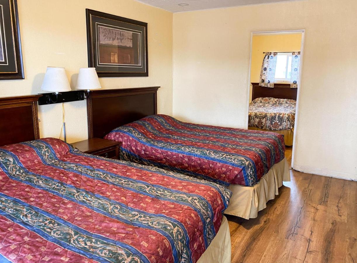 Guest Ranch Motel Cheyenne Esterno foto